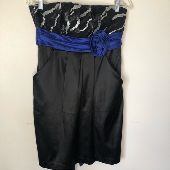 Jolie Dress Size 8P Sequins Y2K Whimsigoth Strapless Satin Midi‎ Cocktail - Picture 3 of 8